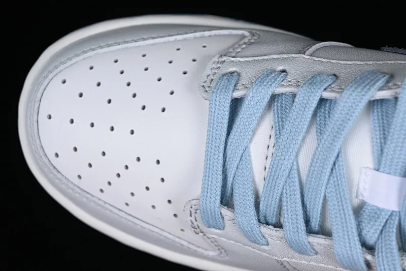 All categories Nk SB Dunk series Nk SB Dunk Low low-top sneakers F version Nk SB Dunk Low "520" Valentine's Day limited SB low-top sports and leisure sneakers FN3433-141